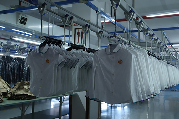 中国校服十大品牌-生产实力